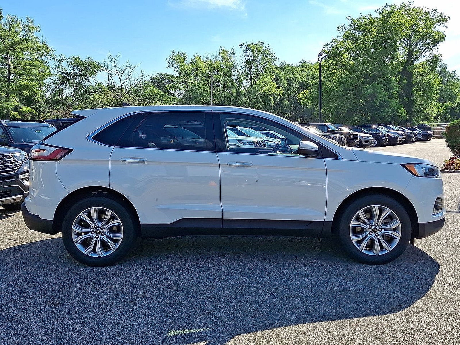 2023 Ford Edge Titanium