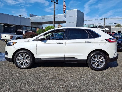 2023 Ford Edge Titanium