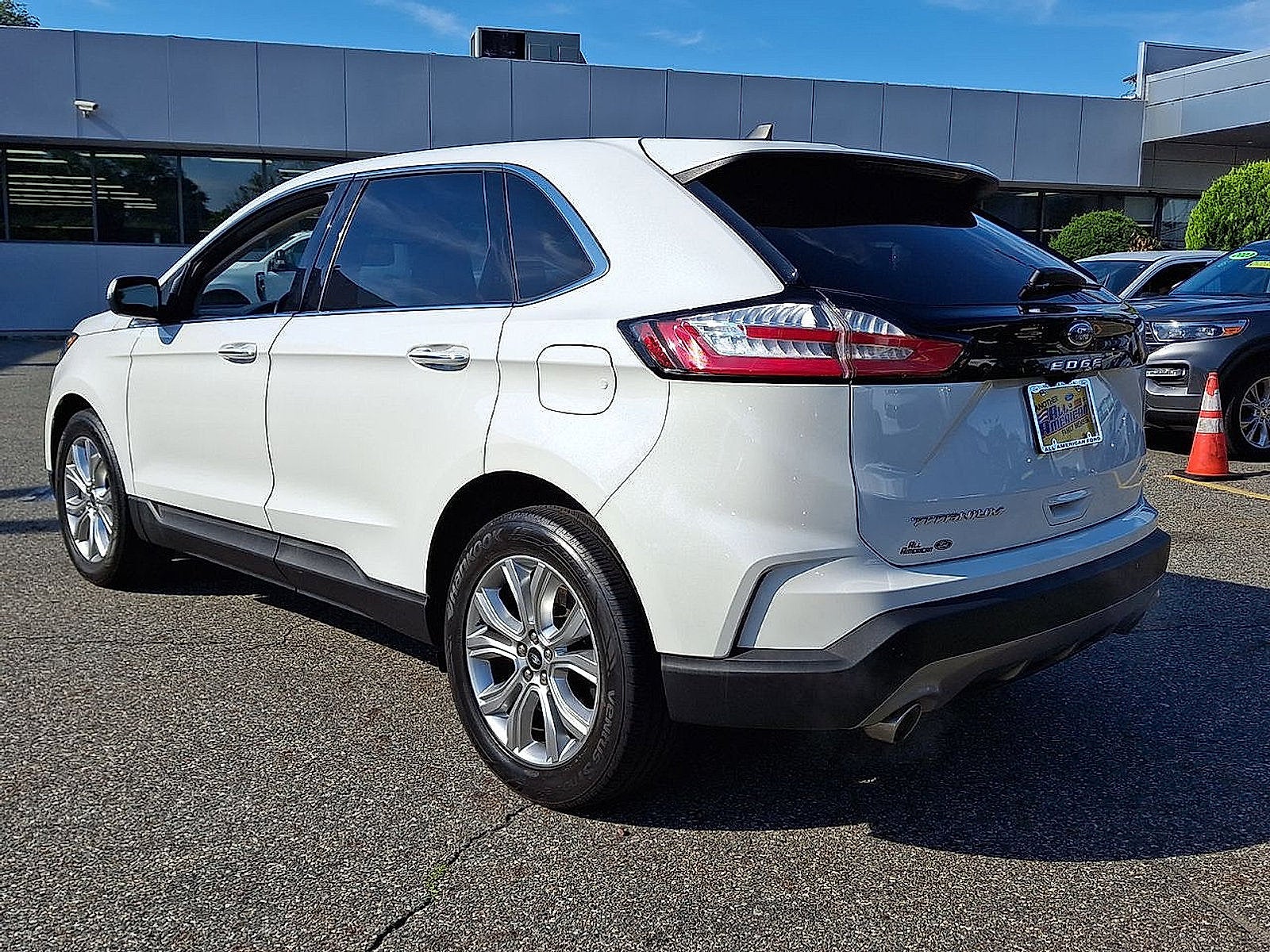 2023 Ford Edge Titanium