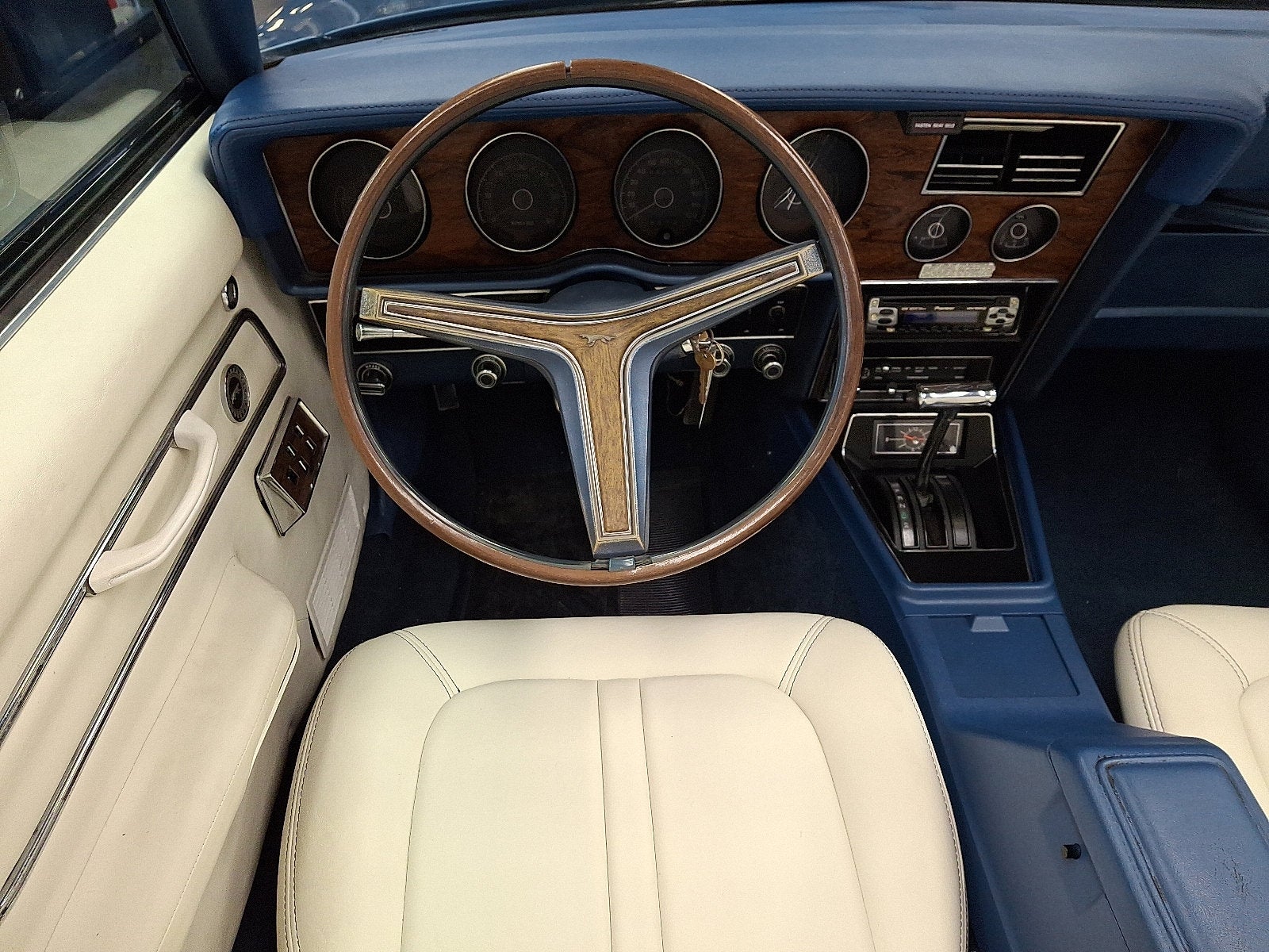 1973 MERCURY COUGAR Base