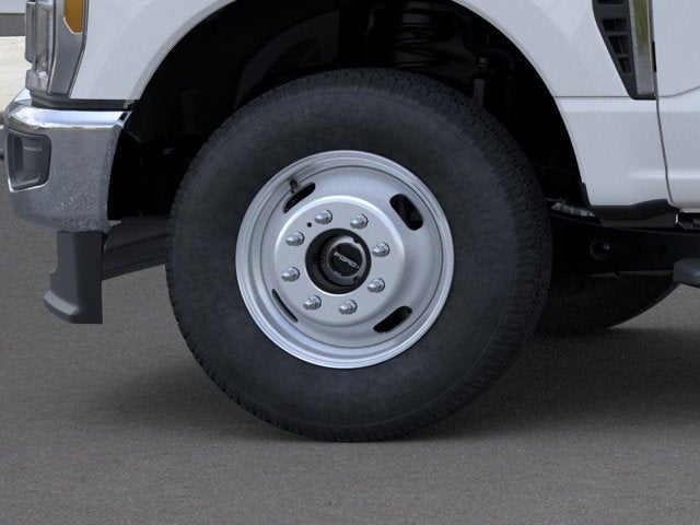 2026 Ford Super Duty F-350 DRW Base