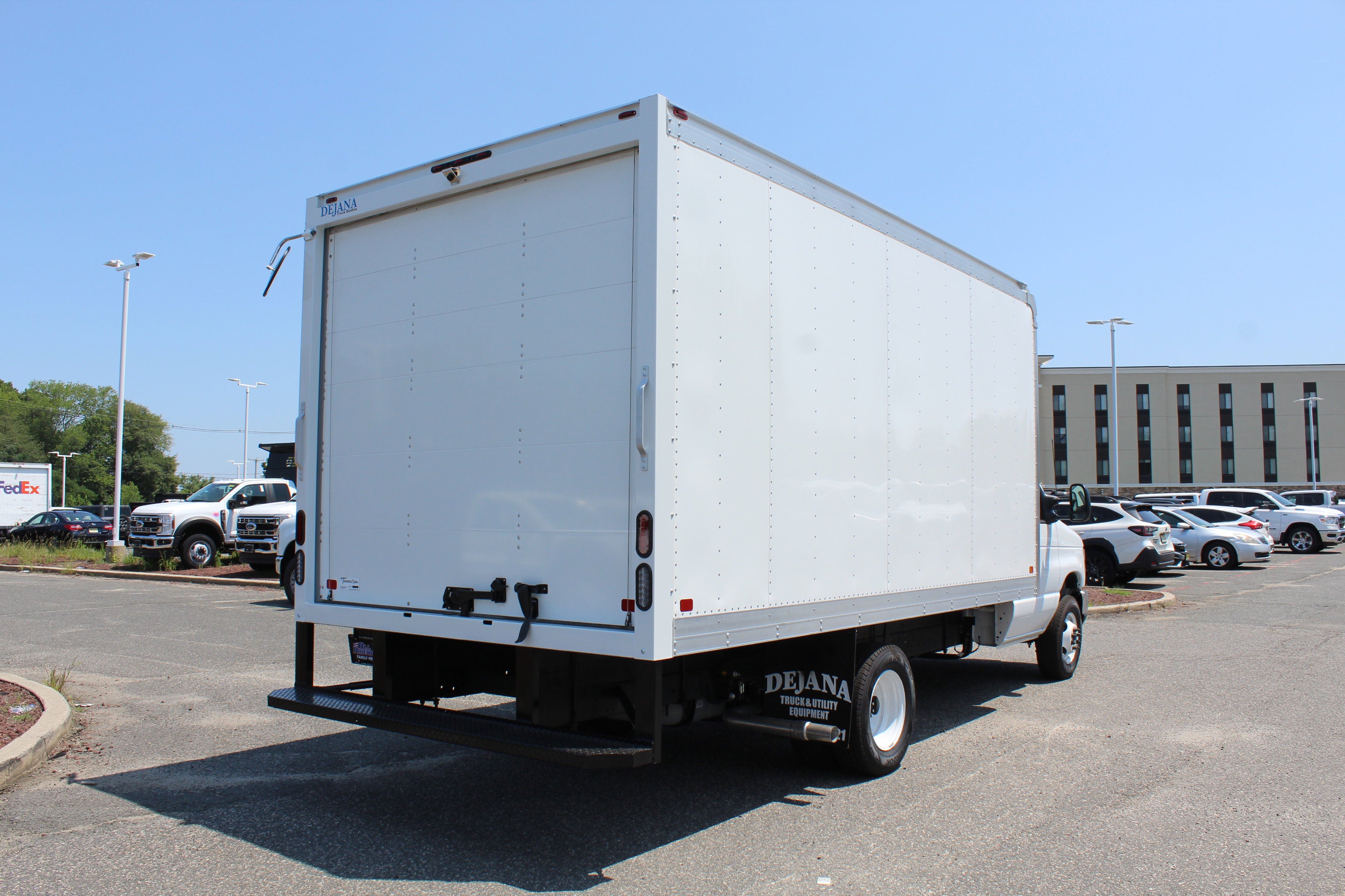 2026 Ford Dry Freight Box Truck E-350 15 FT Aluminum DuraCube Body
