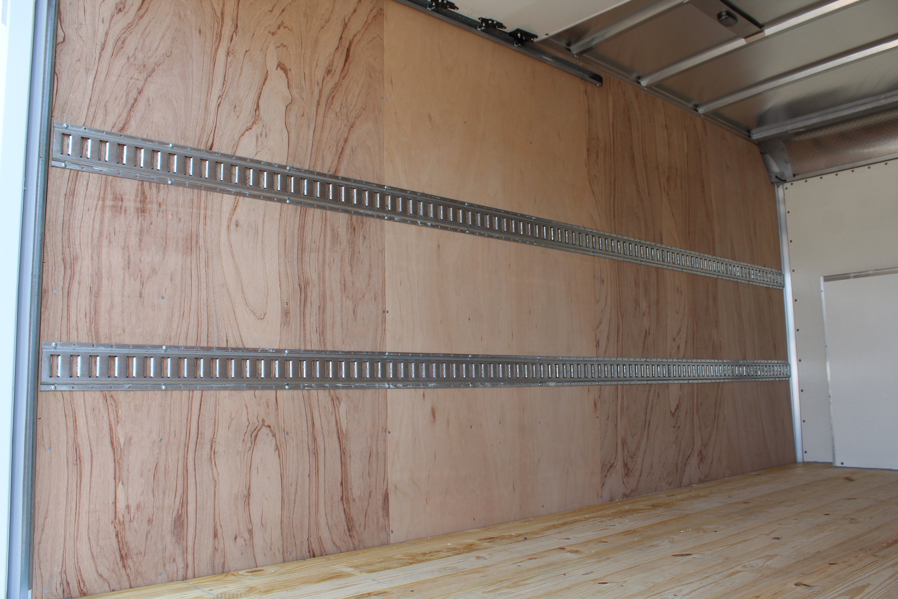 2026 Ford Dry Freight Box Truck E-350 15 FT Aluminum DuraCube Body