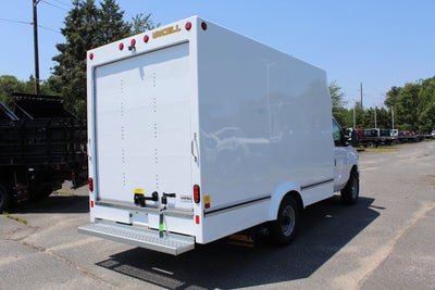 2026 Ford E-Series Cutaway 12 FT Aerocell Box