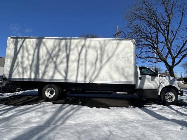 2023 Ford F-SD F650-750 Base