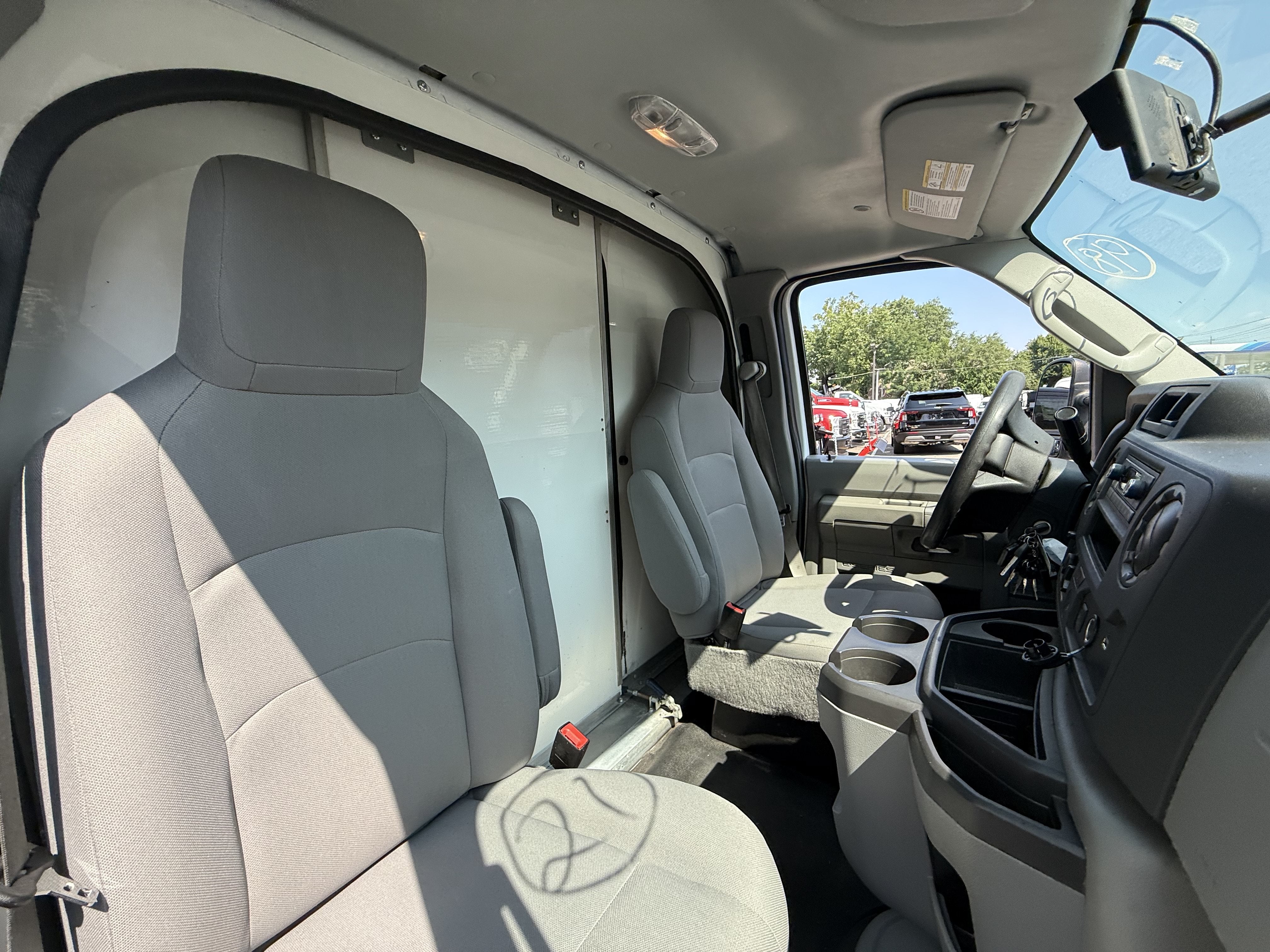 2021 Ford E-Series Cutaway CUTWY