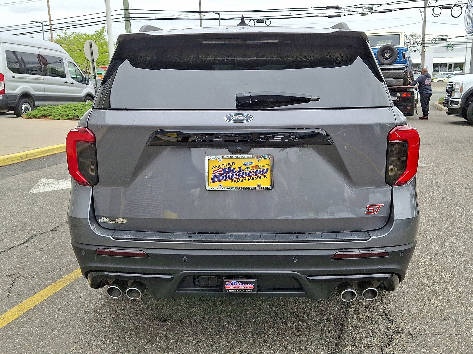 2023 Ford Explorer ST