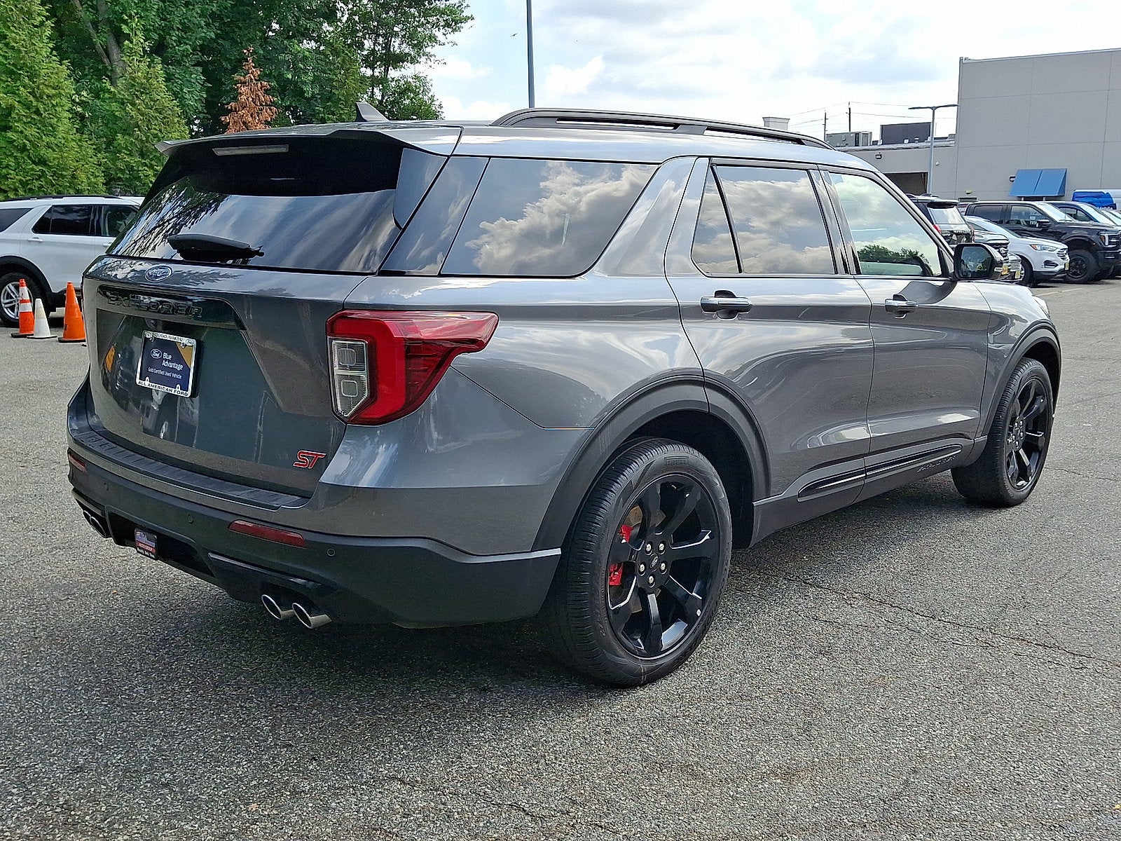 2023 Ford Explorer ST