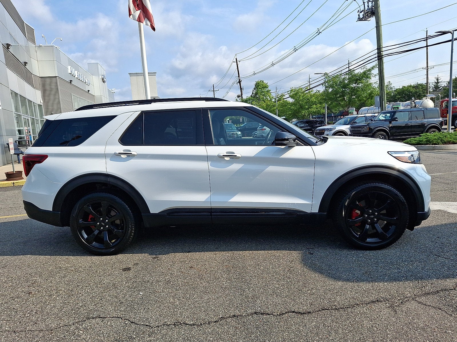 2023 Ford Explorer ST