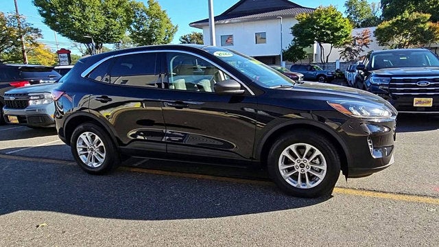 2022 Ford Escape SE Hybrid