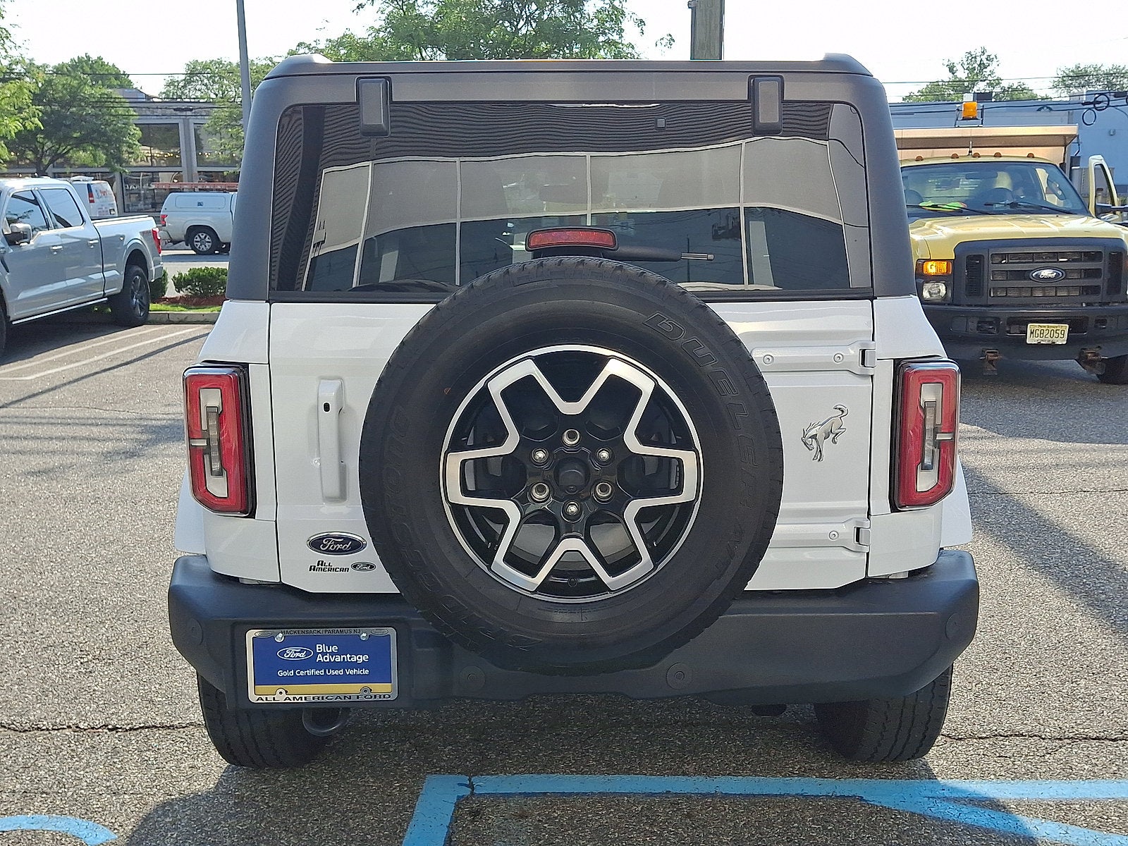 2023 Ford Bronco Base
