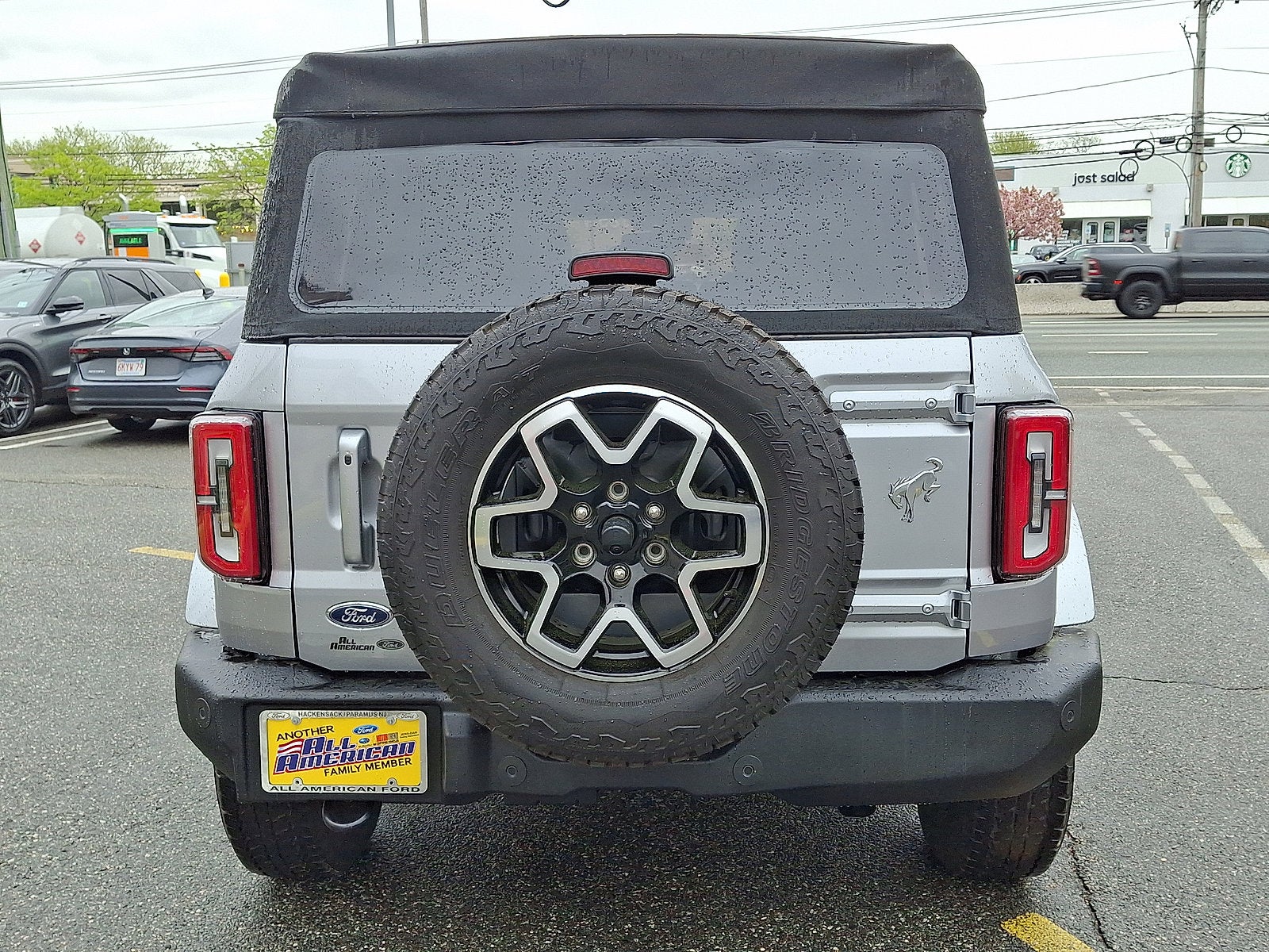 2024 Ford Bronco Outer Banks