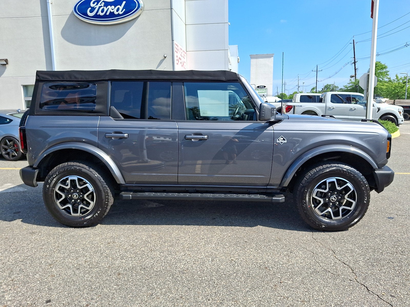 2022 Ford Bronco Base