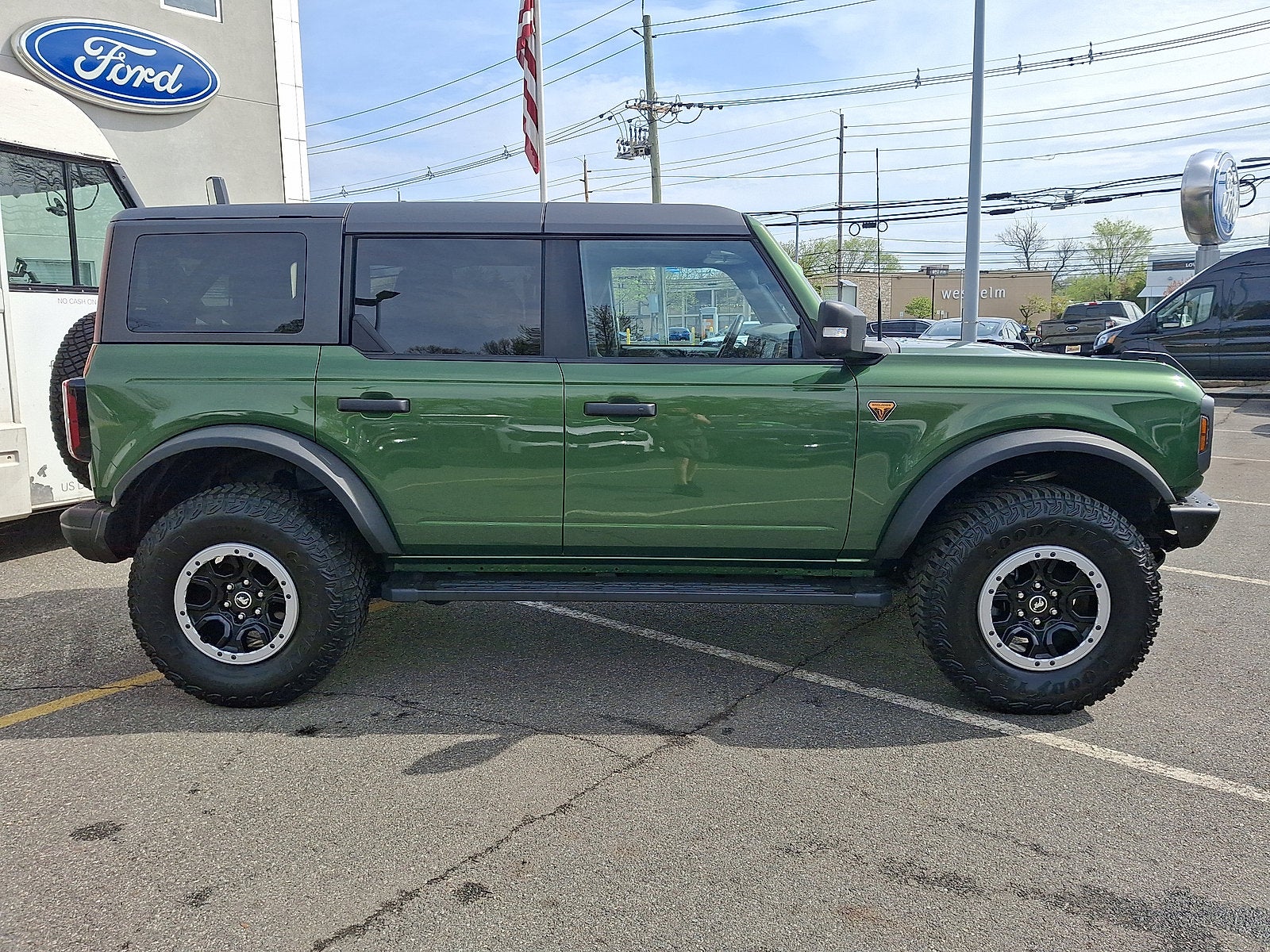 2023 Ford Bronco Base