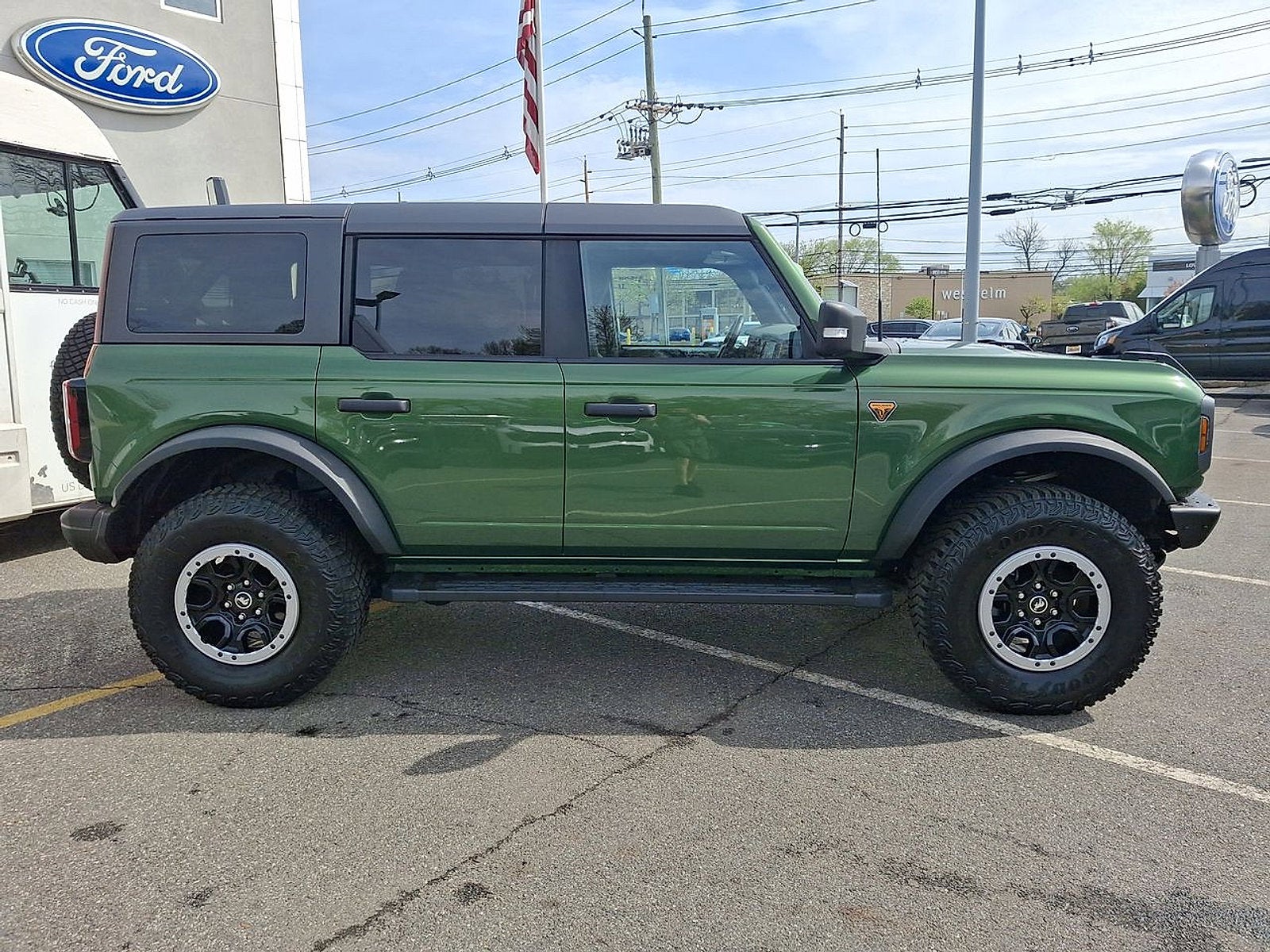 2023 Ford Bronco Base