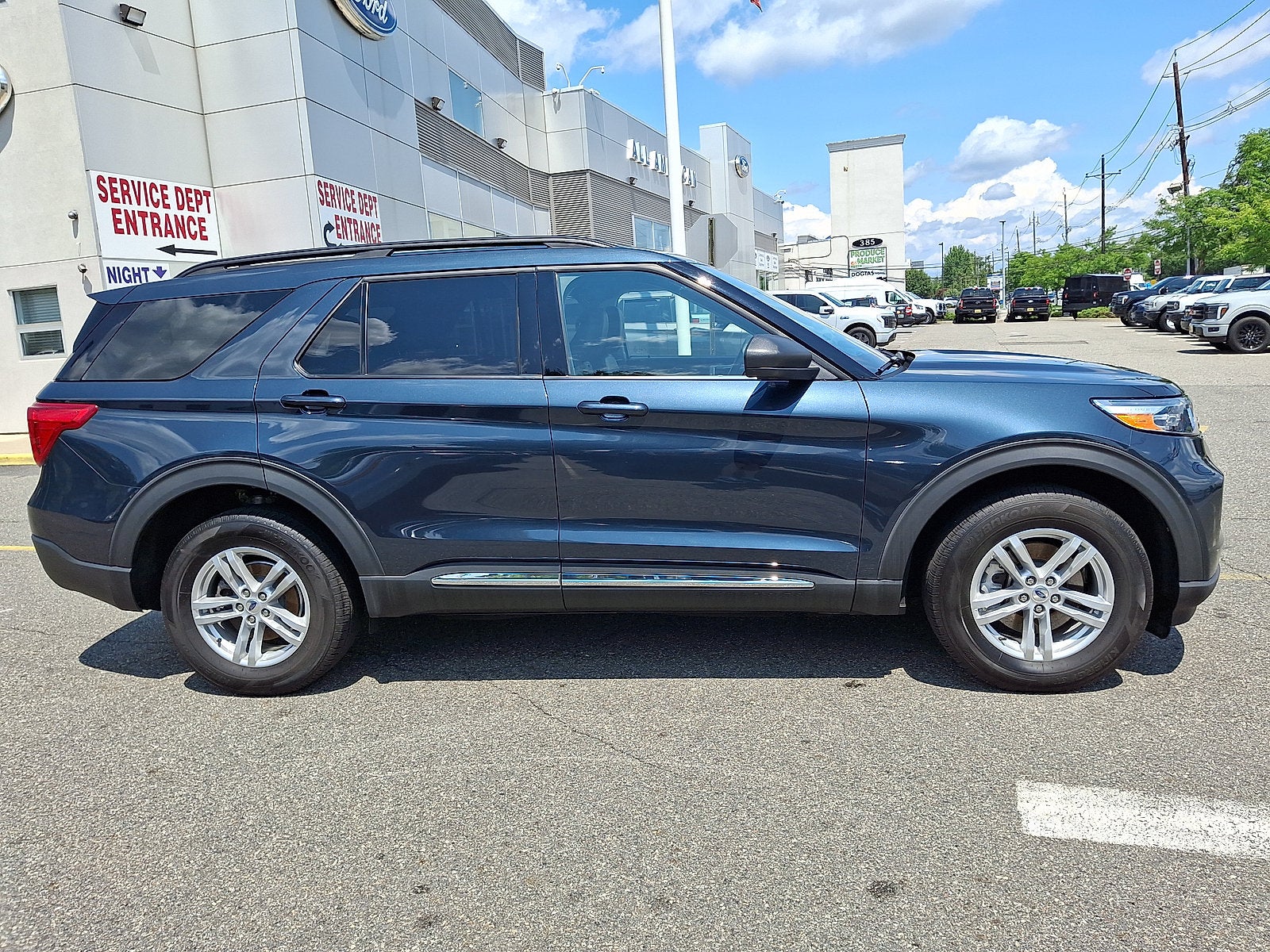 2023 Ford Explorer XLT