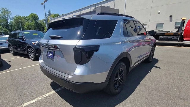 2020 Ford Explorer Base