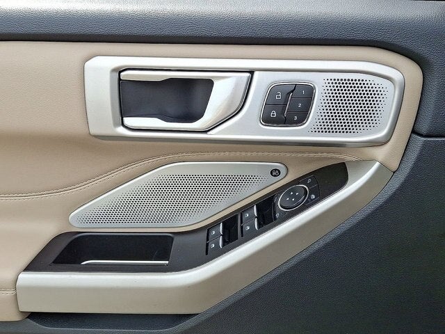 2023 Ford Explorer Base