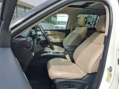 2023 Ford Explorer Base