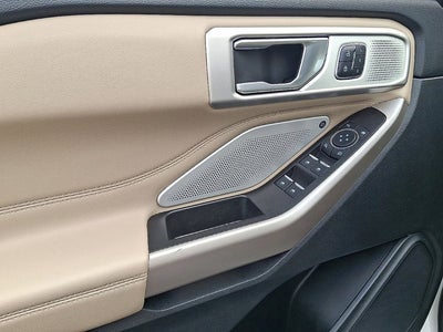 2023 Ford Explorer Base