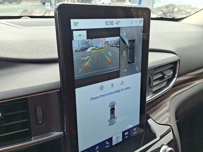 2023 Ford Explorer Base