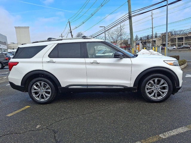 2023 Ford Explorer Base