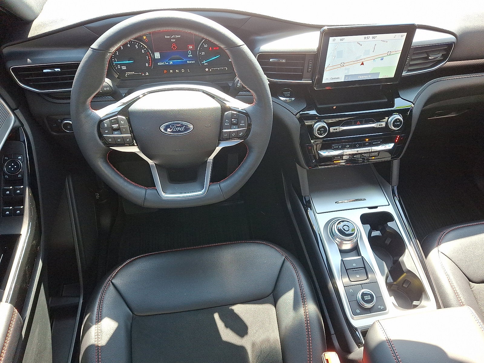 2024 Ford Explorer ST-Line