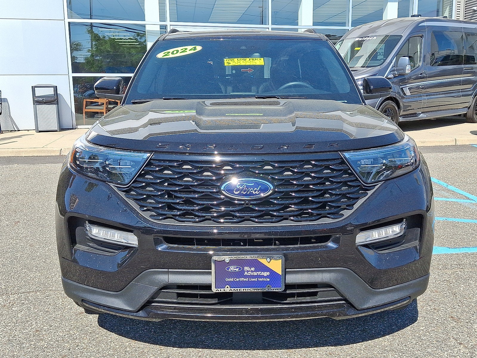 2024 Ford Explorer ST-Line