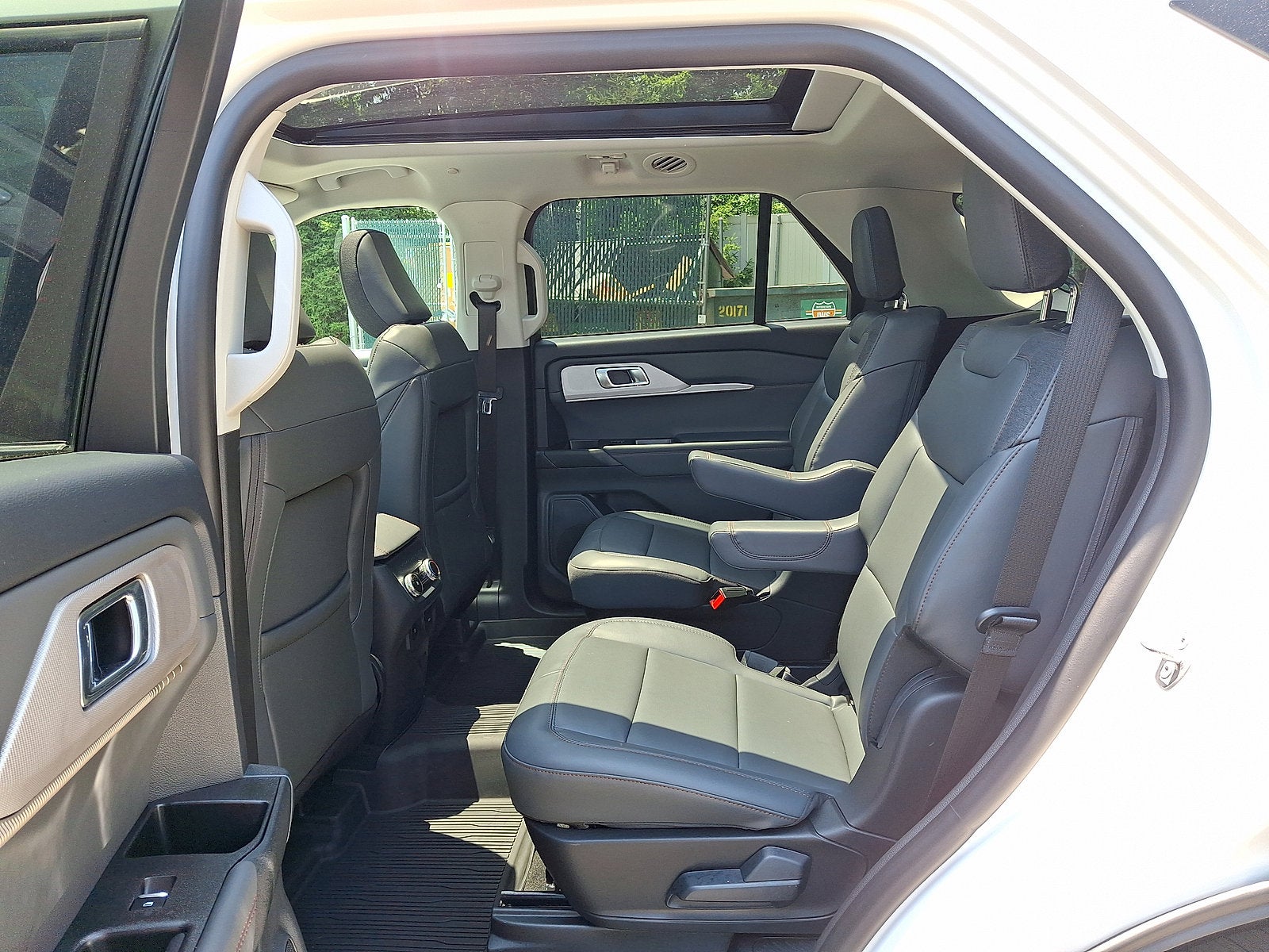 2026 Ford Explorer Base
