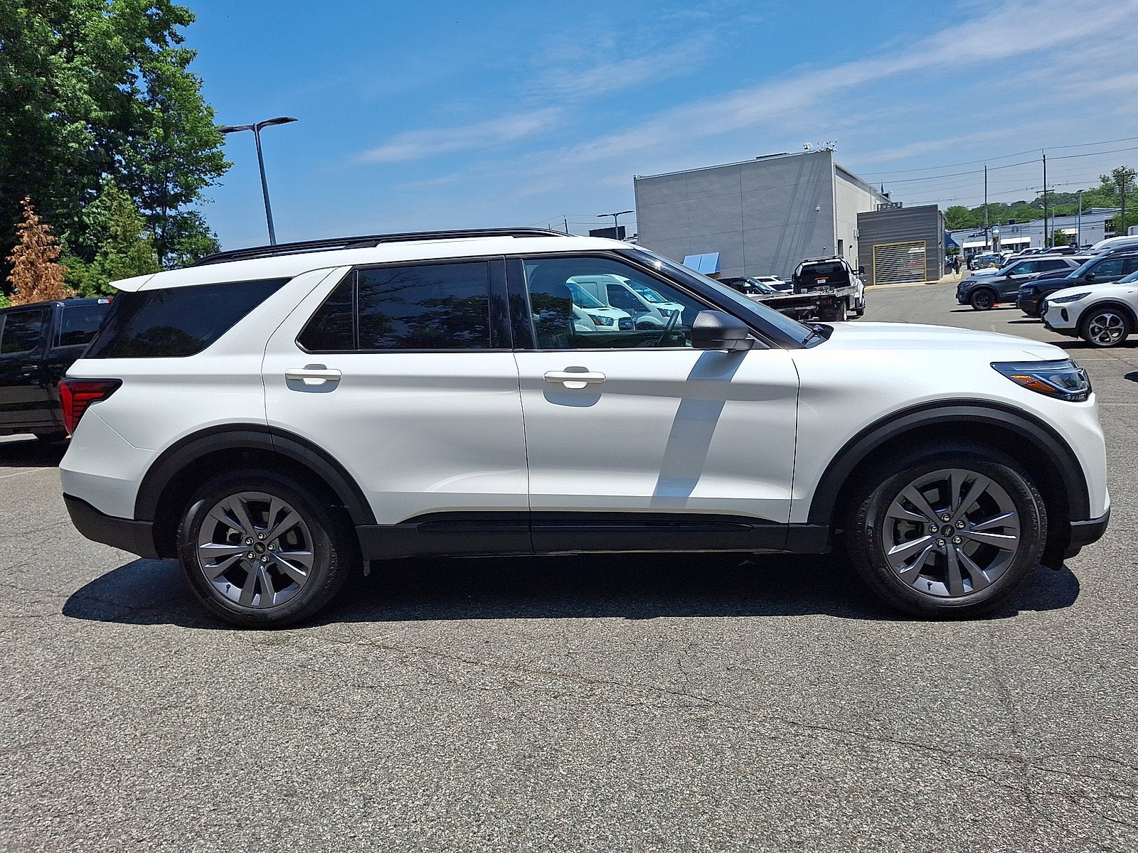2026 Ford Explorer Base