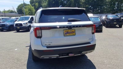 2026 Ford Explorer Base