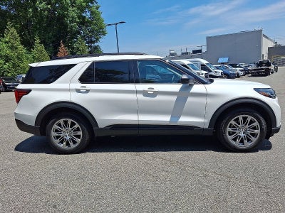 2026 Ford Explorer Base
