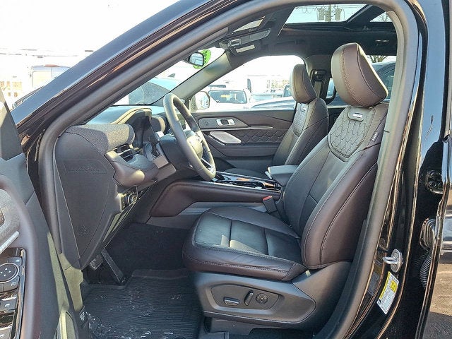 2025 Ford Explorer Base