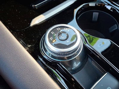 2025 Ford Explorer Base