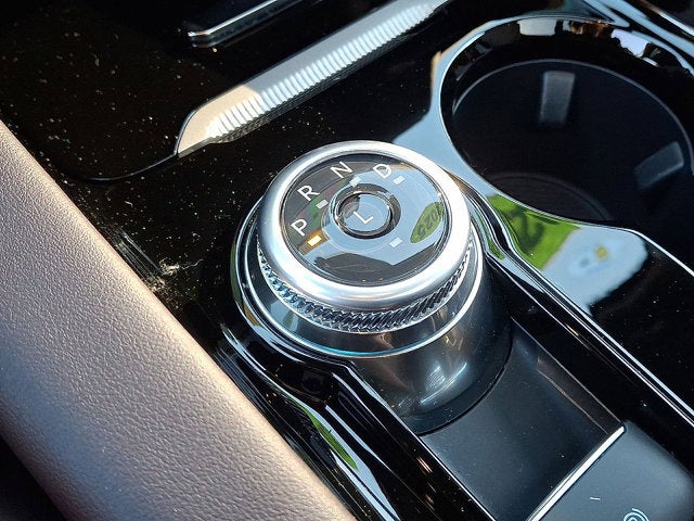 2025 Ford Explorer Base