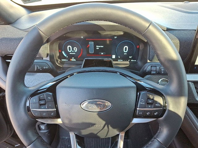 2025 Ford Explorer Base