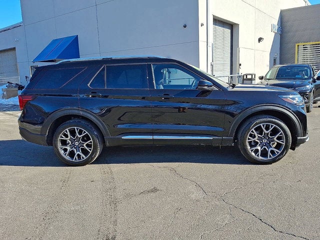 2025 Ford Explorer Base