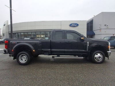 2023 Ford Super Duty F-350 DRW Base