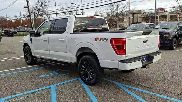 2022 Ford F-150 Base