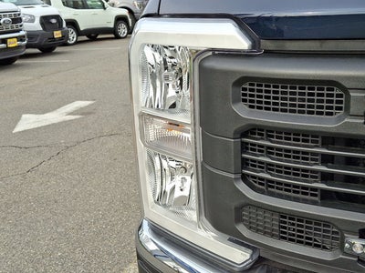 2024 Ford Super Duty F-350 SRW XL