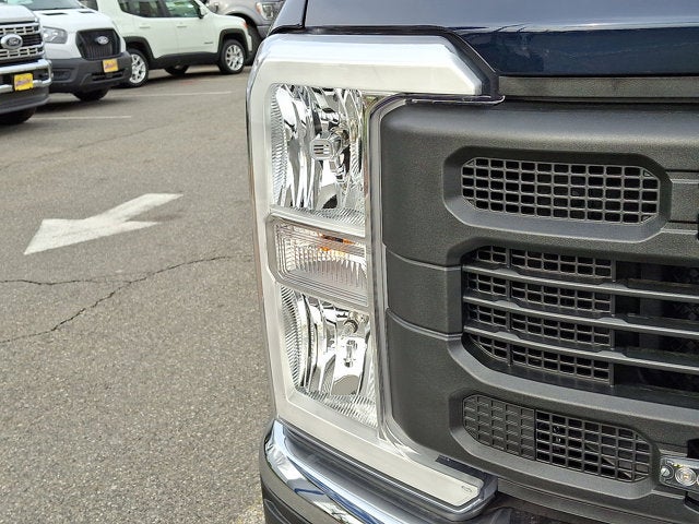 2024 Ford Super Duty F-350 SRW XL