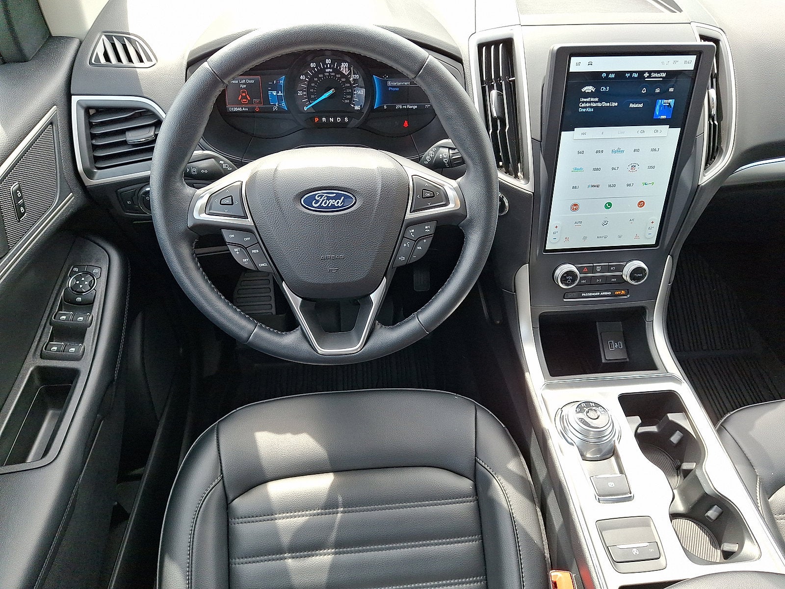 2022 Ford Edge Base