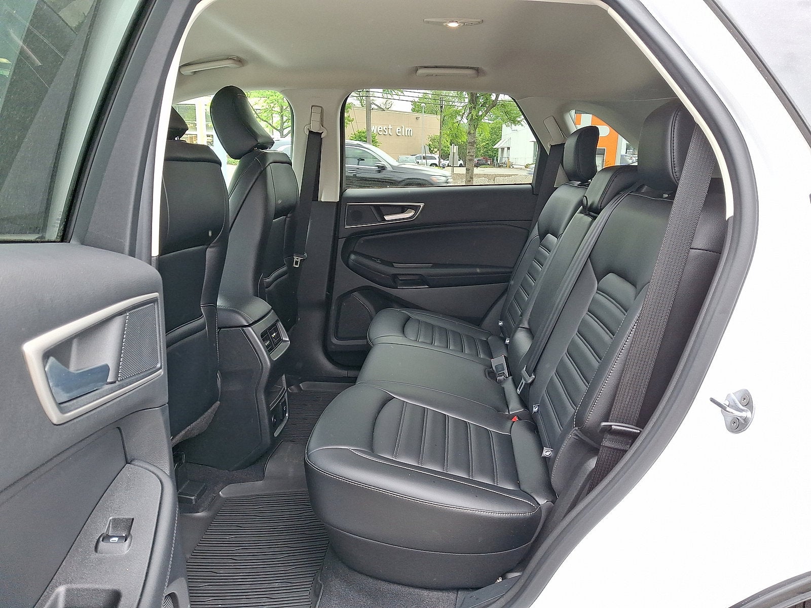 2023 Ford Edge Base
