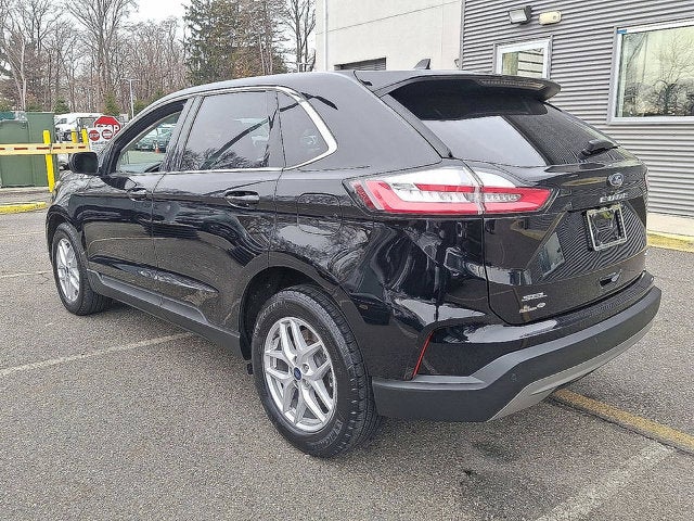 2022 Ford Edge Base