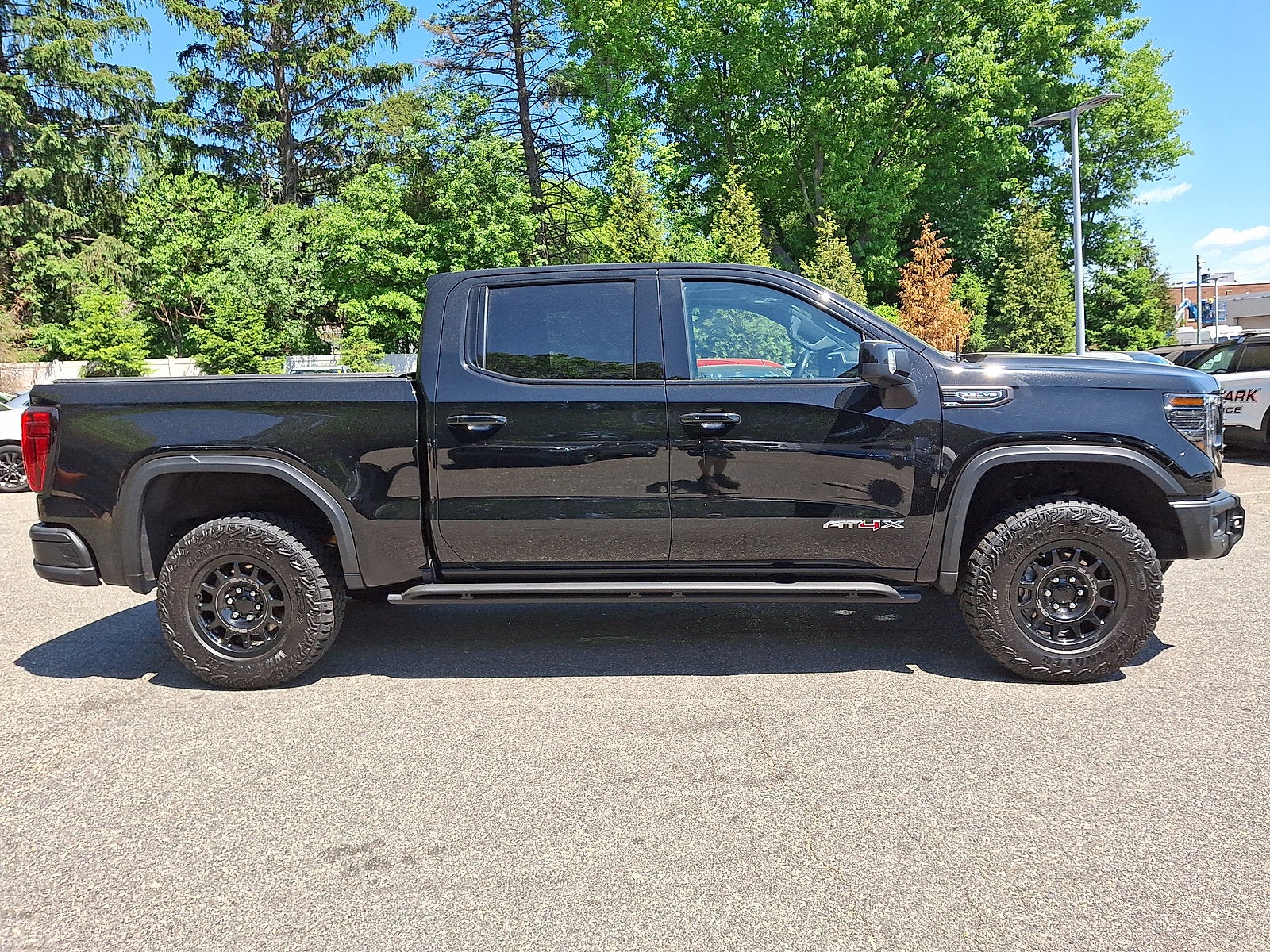 2024 GMC Sierra 1500 AT4X