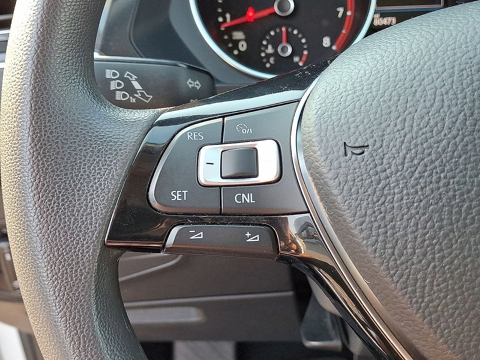 2018 Volkswagen Tiguan S
