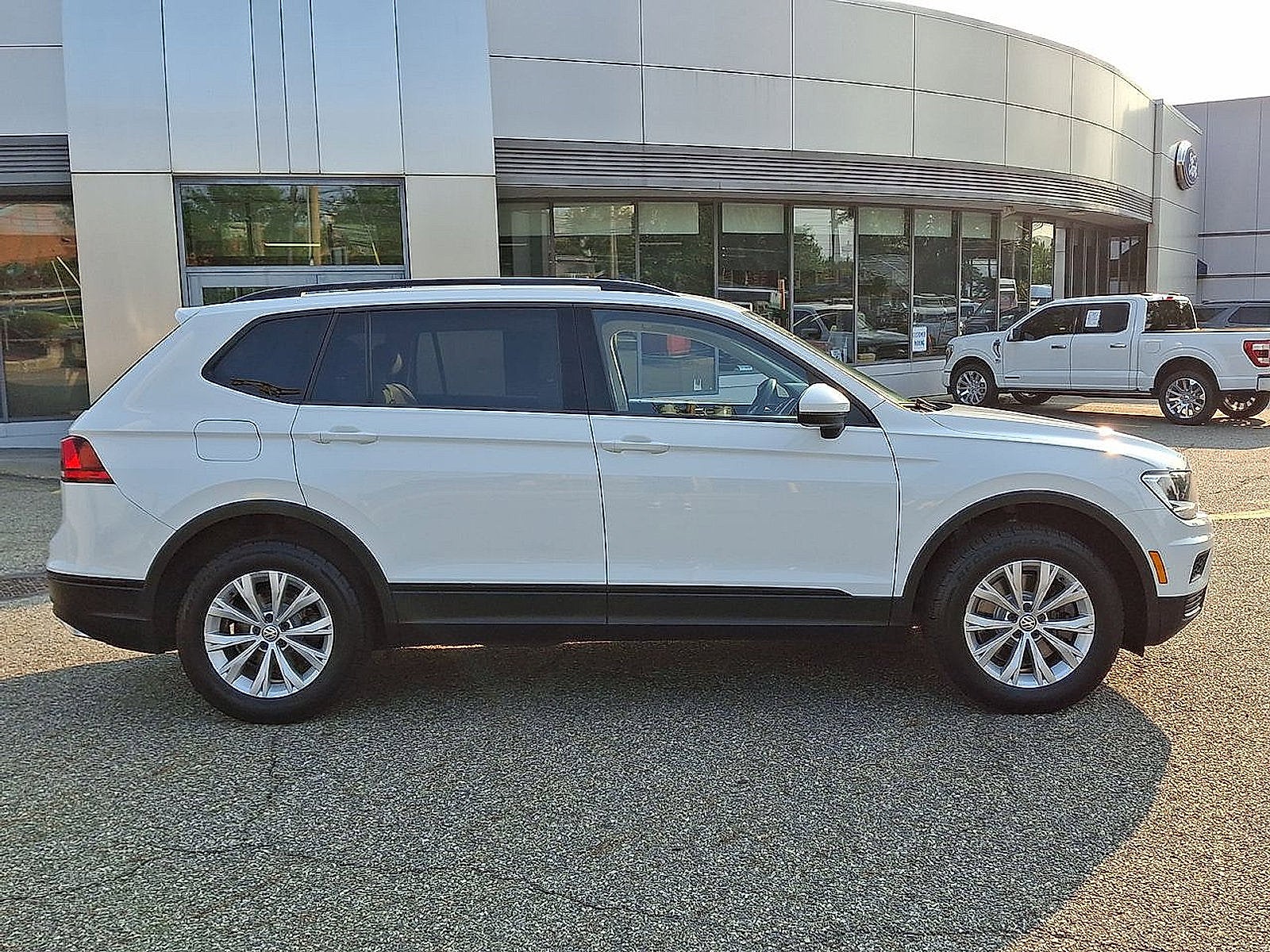2018 Volkswagen Tiguan S