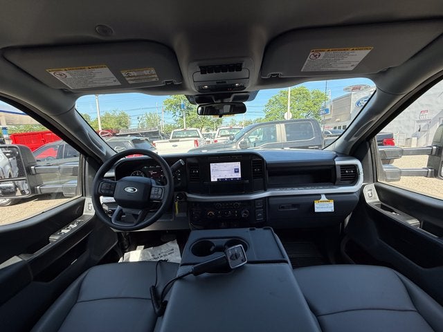 2024 Ford Super Duty F-550 DRW XL
