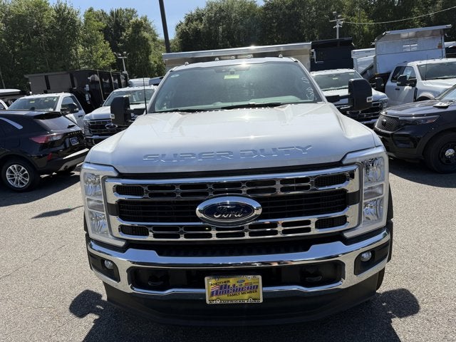 2024 Ford Super Duty F-550 DRW XL