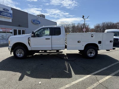 2026 Ford Chassis Cab F-350® XL